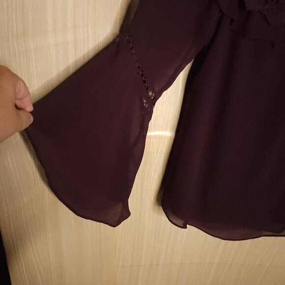 White House Black Market Maroon Off The Shoulder Crochet Silky Top Medium - Picture 4 of 7